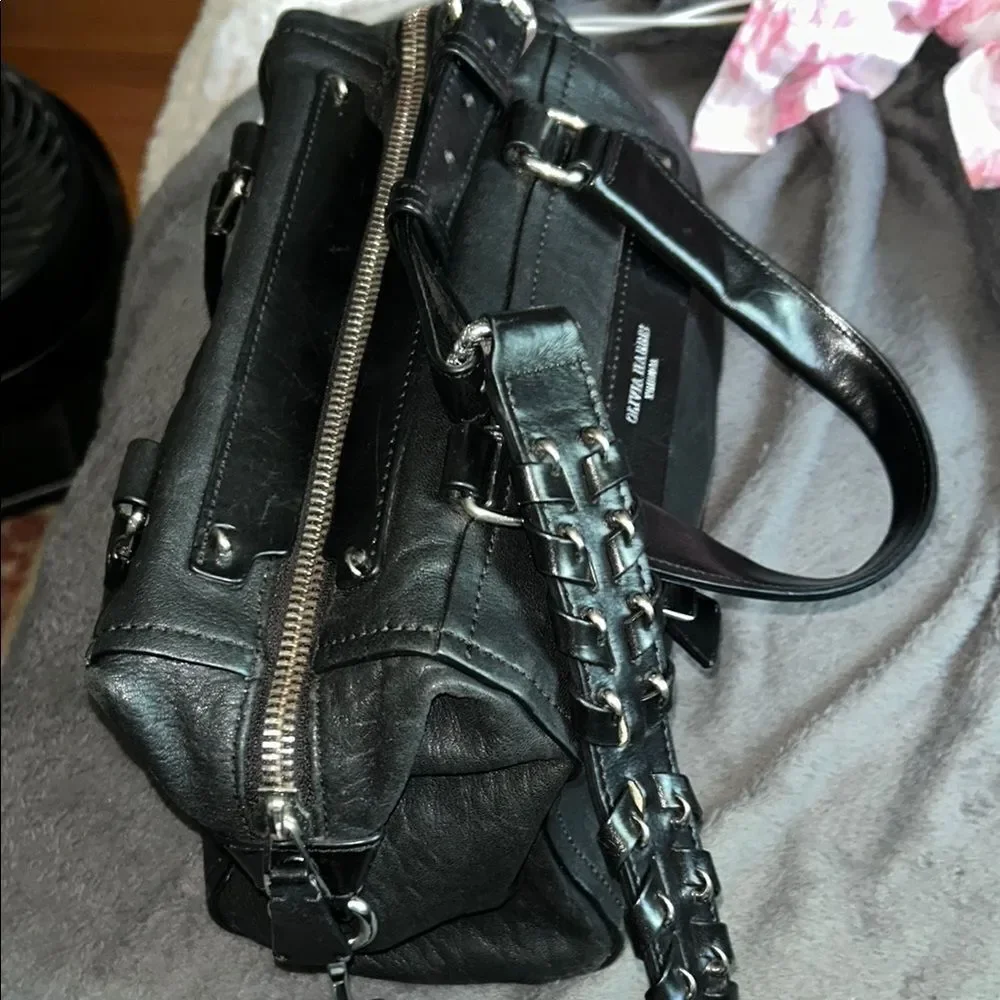 Olivia Harris Black Leather Duffel Bag with Modern Chain-Link Design - Picture 2 of 16